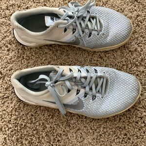 Nike MetCon Sneakers